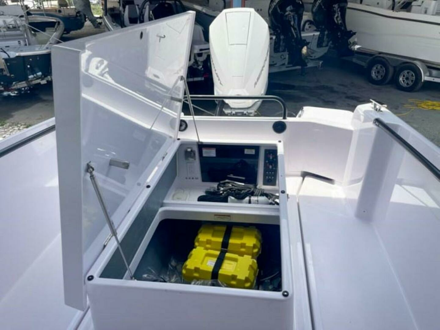 2024 Axopar 25 Cross Top - Image 20