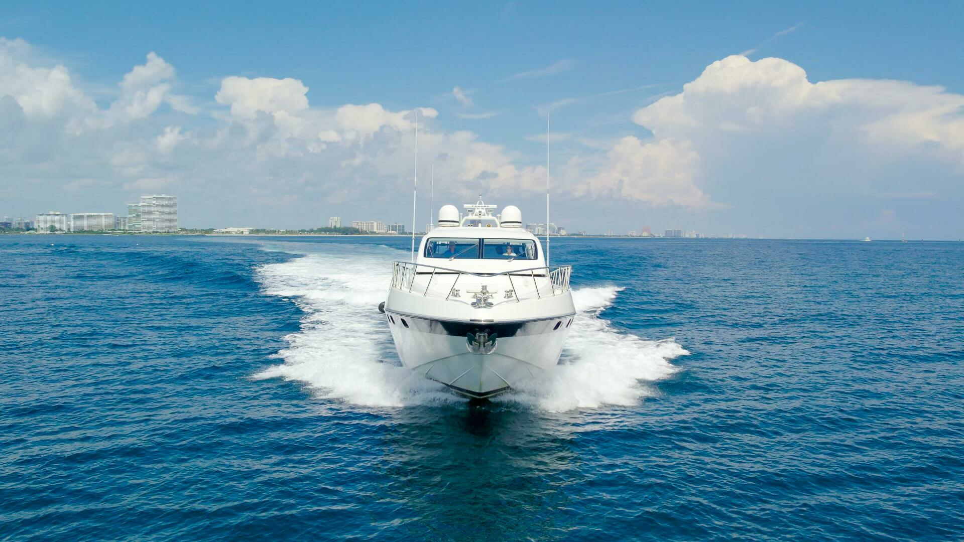 2001 Mangusta 72 - Image 18