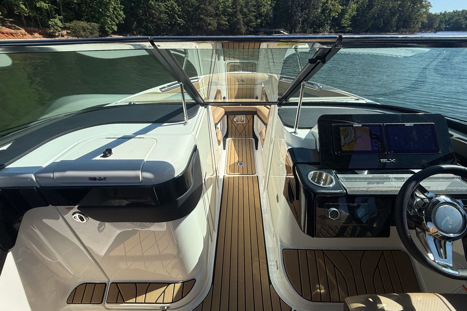 2026 Sea Ray SLX 260 Outboard - 26