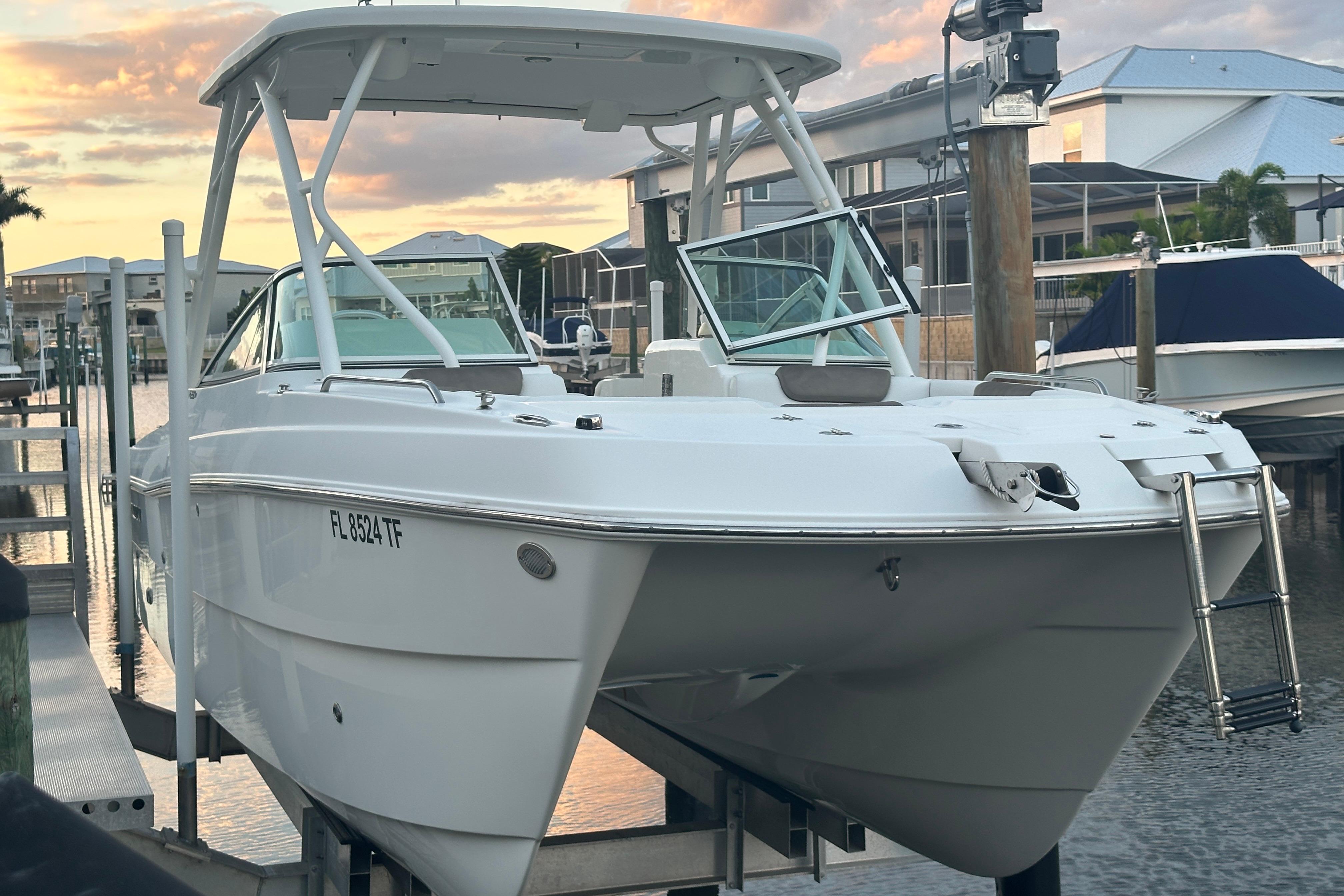 2021 World Cat 230 SD
