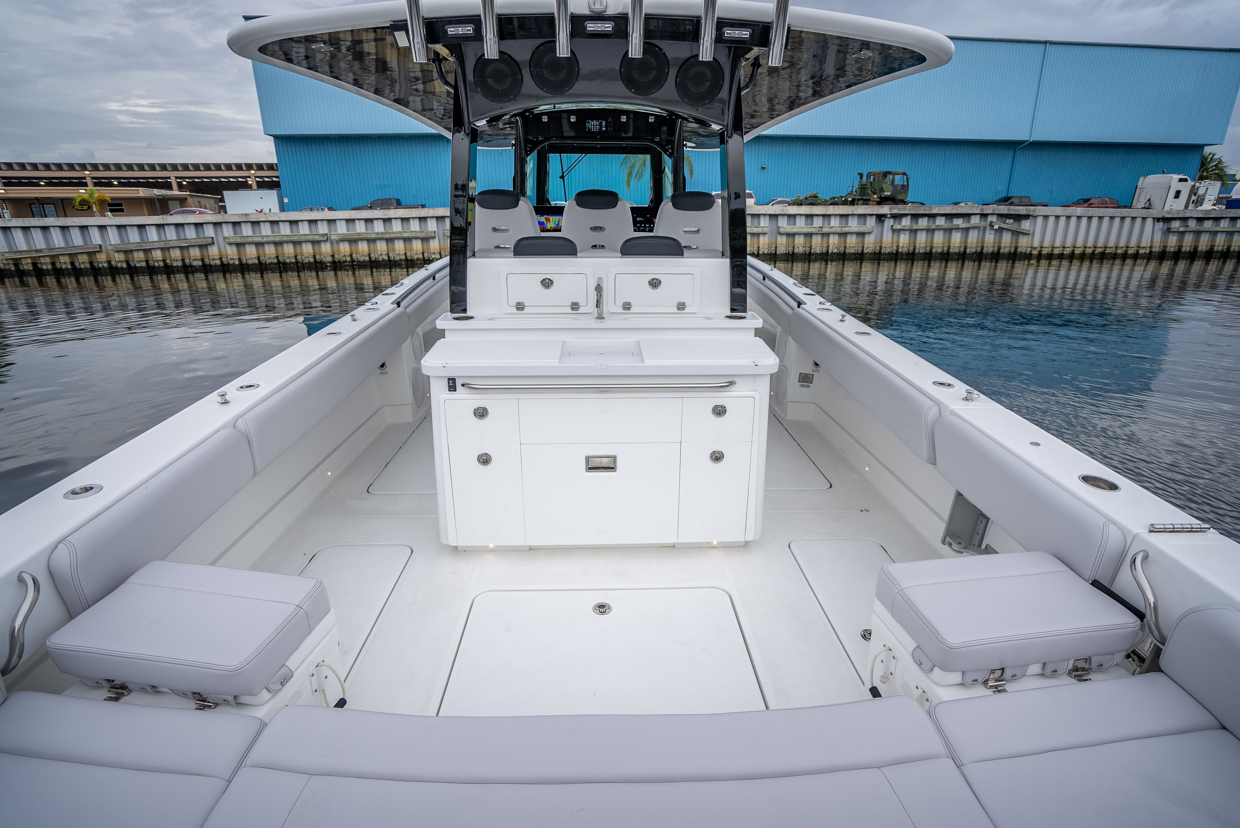 2024 HCB 42 Lujo - 32