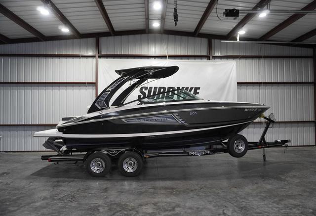 2016 Regal 2300 RX Surf - 2