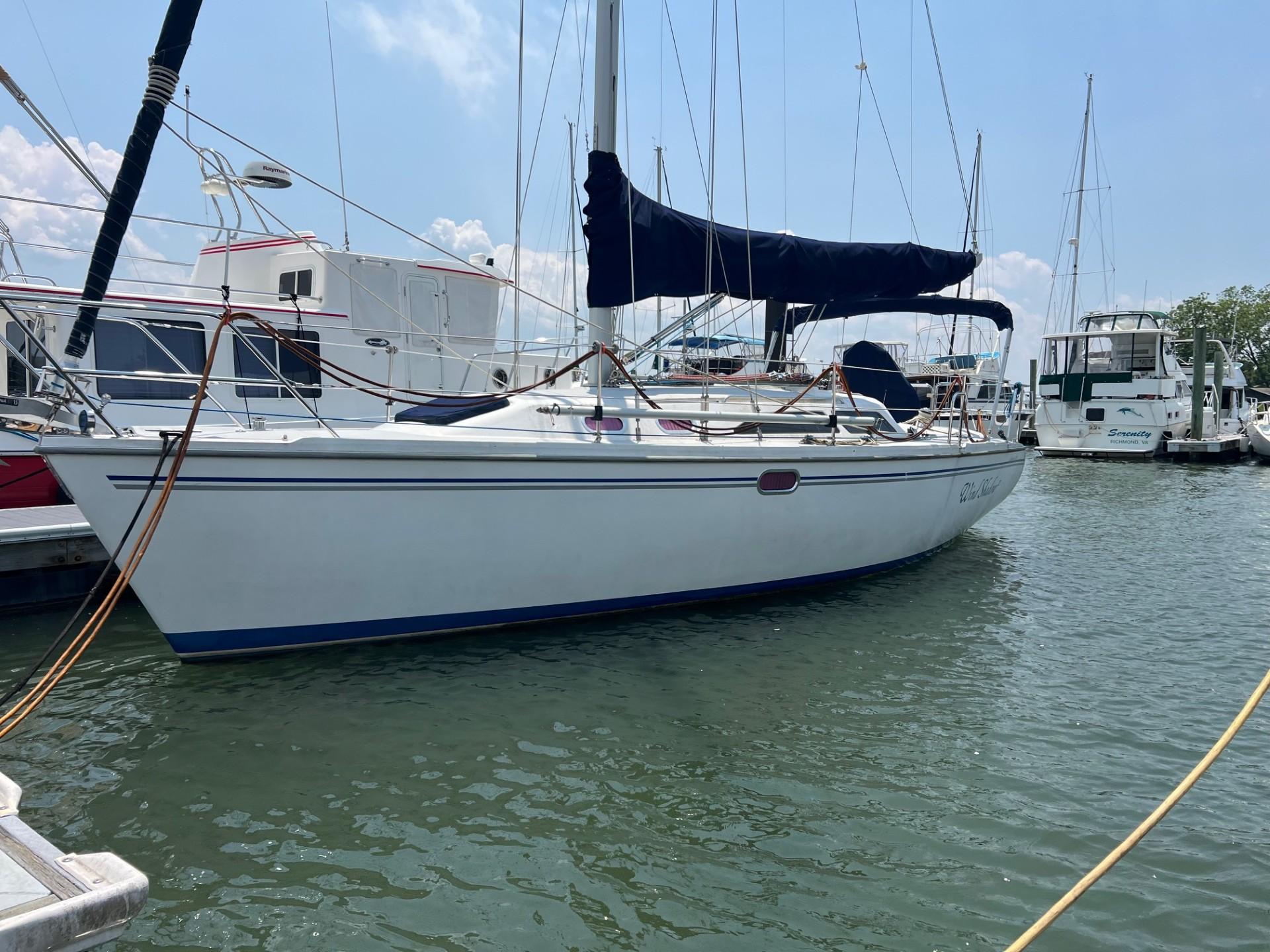 2005 Catalina 320
