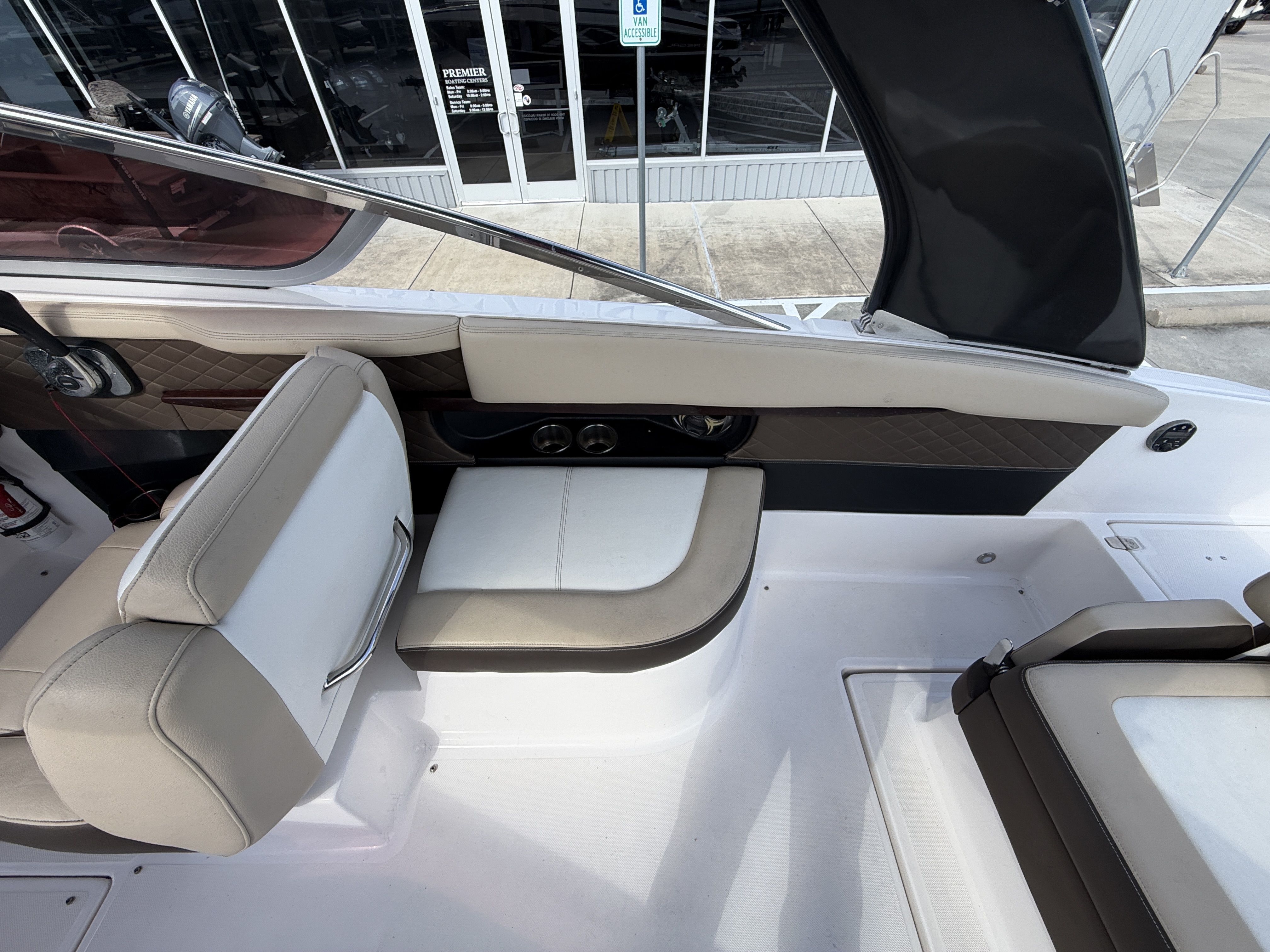 2013 Regal 27 FAST DECK - 13