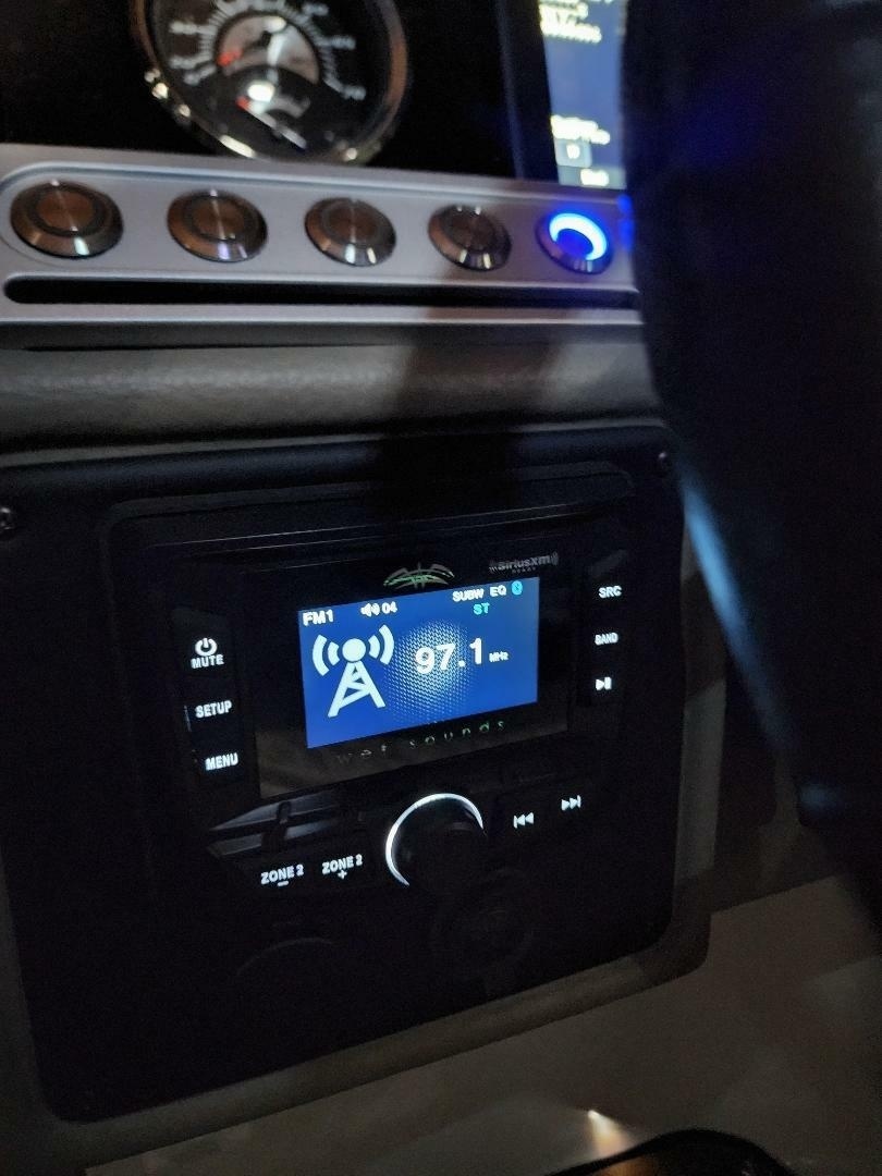 2022 Crownline E255 XS - Image 3