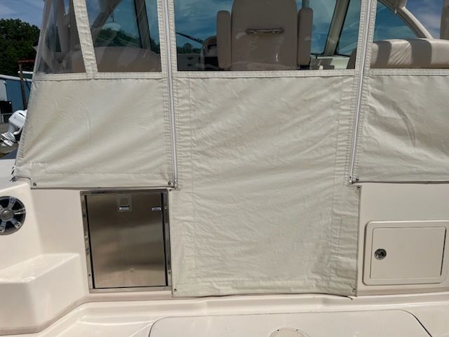 2019 Grady-White Express 330 - 8