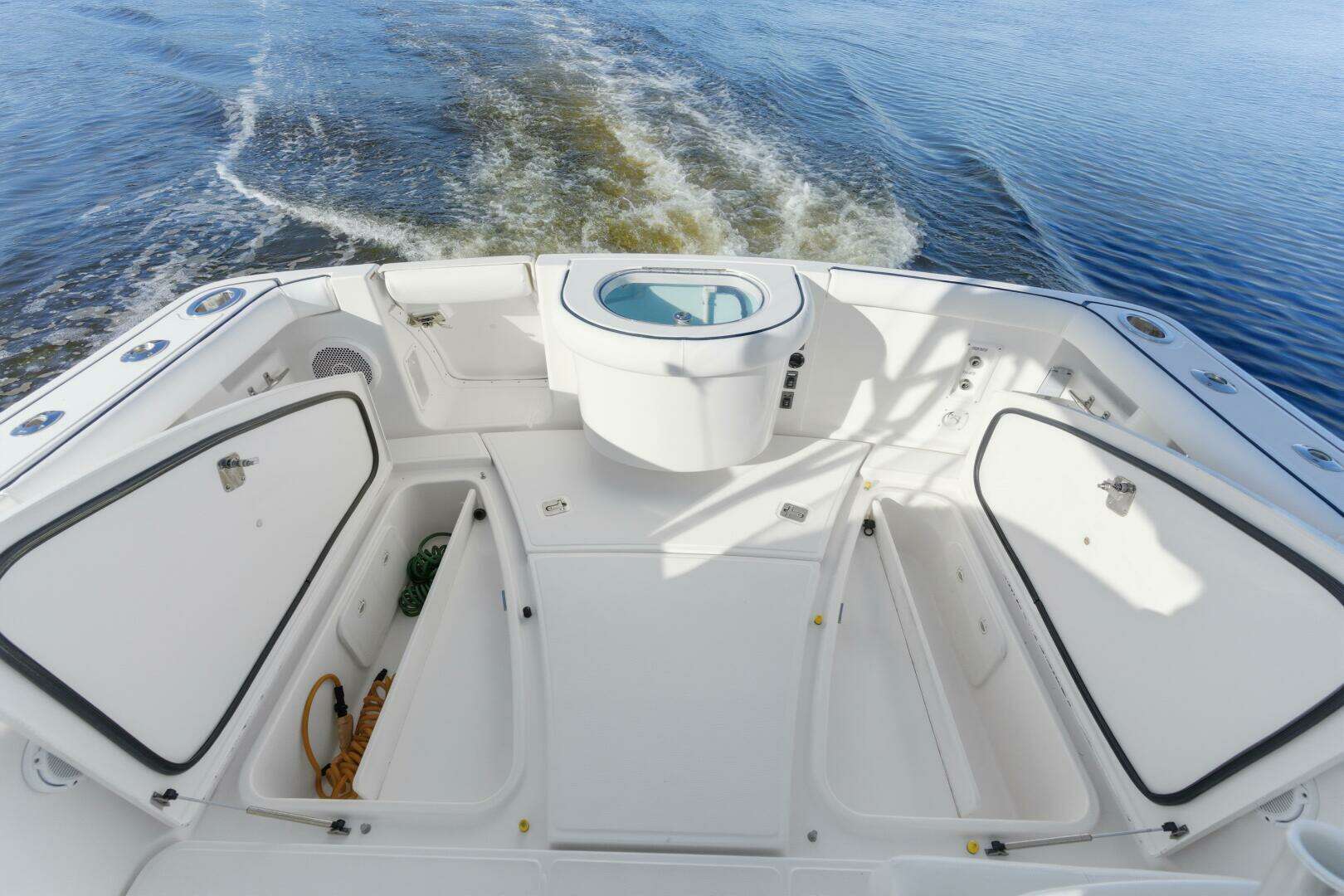 2011 Tiara Yachts 3100 Open - Image 13