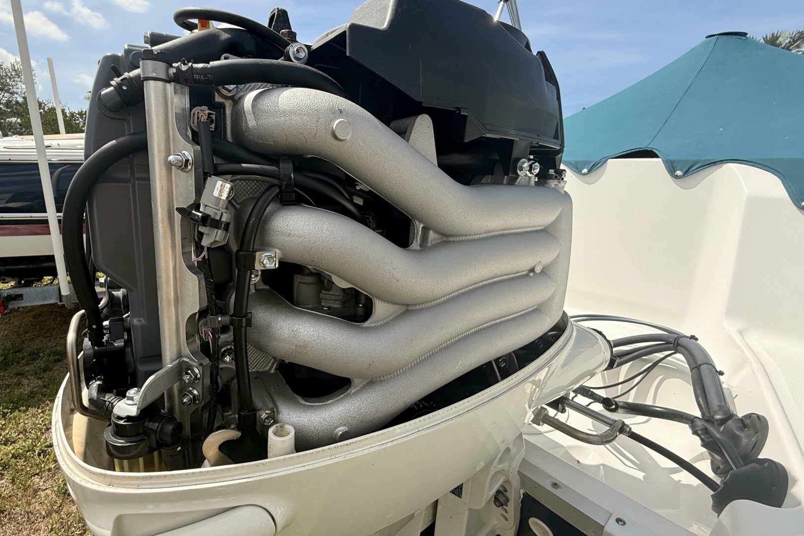 2020 Hurricane SunDeck Sport 185 OB - Image 24