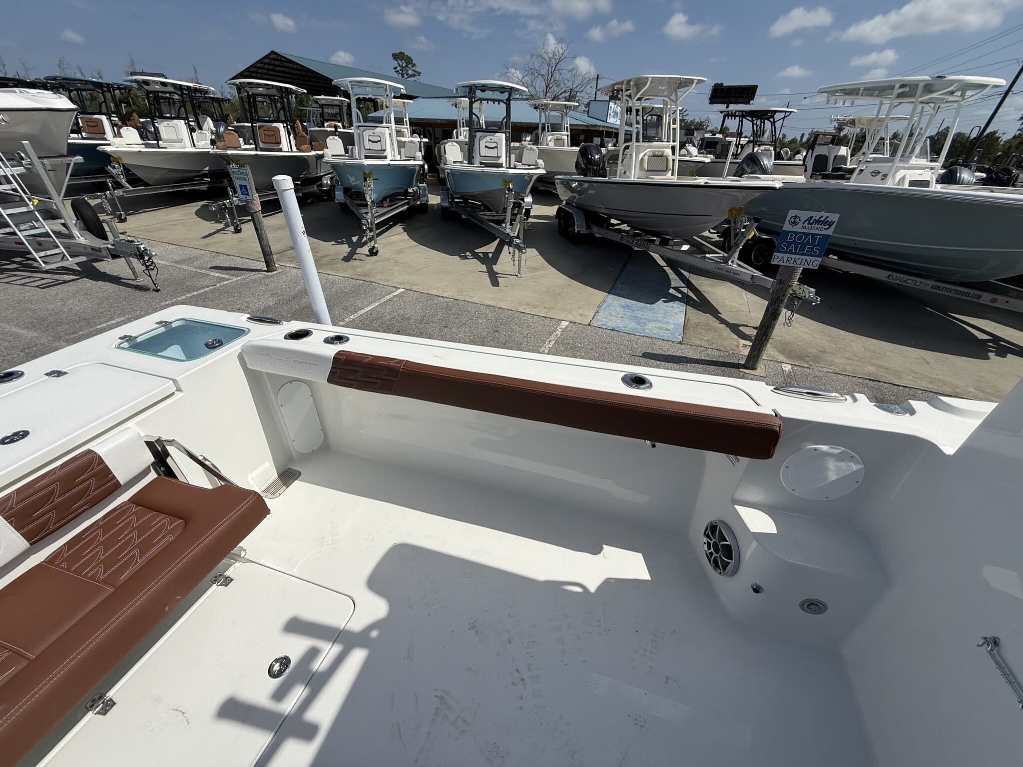 2026 Parker 227 Explorer WITH AC AND SEAKEEPER RIDE - 4