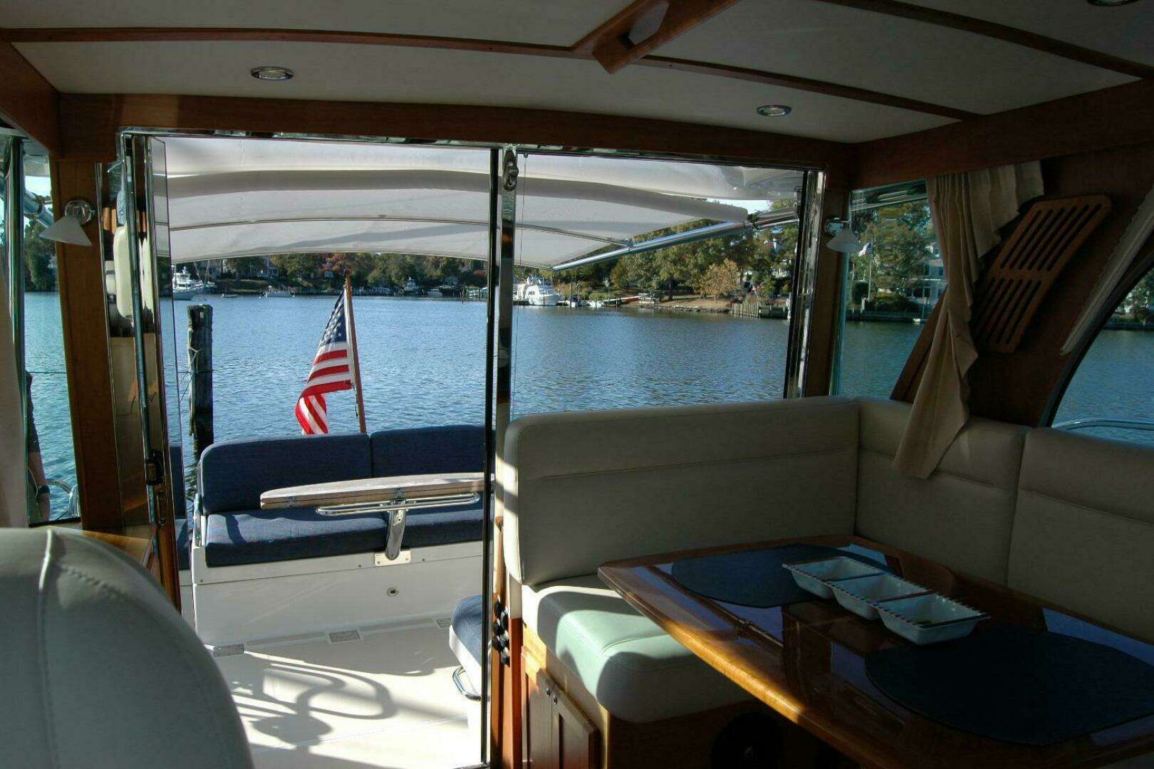 2019 Sabre 38 Salon Express - Image 61