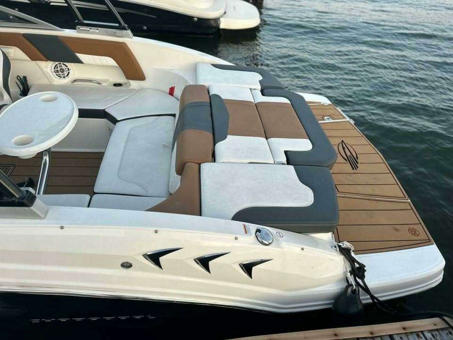 2023 Chaparral 23 SSi - Image 3