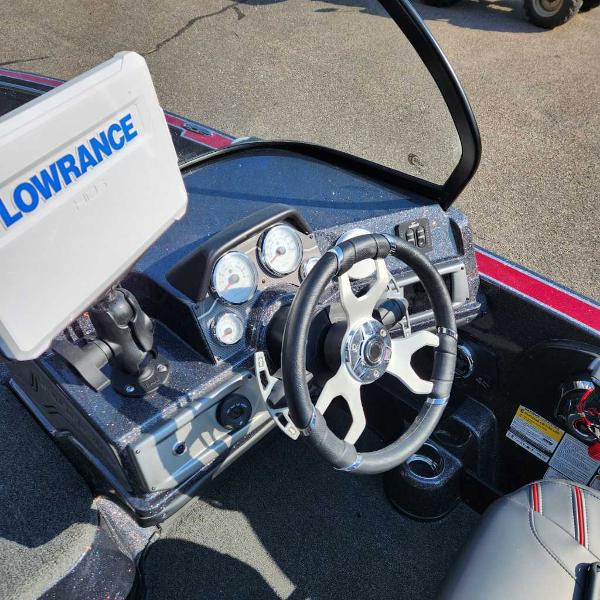 2024 Nitro ZV20 Pro boat dashboard with Lowrance navigation system and modern steering wheel.