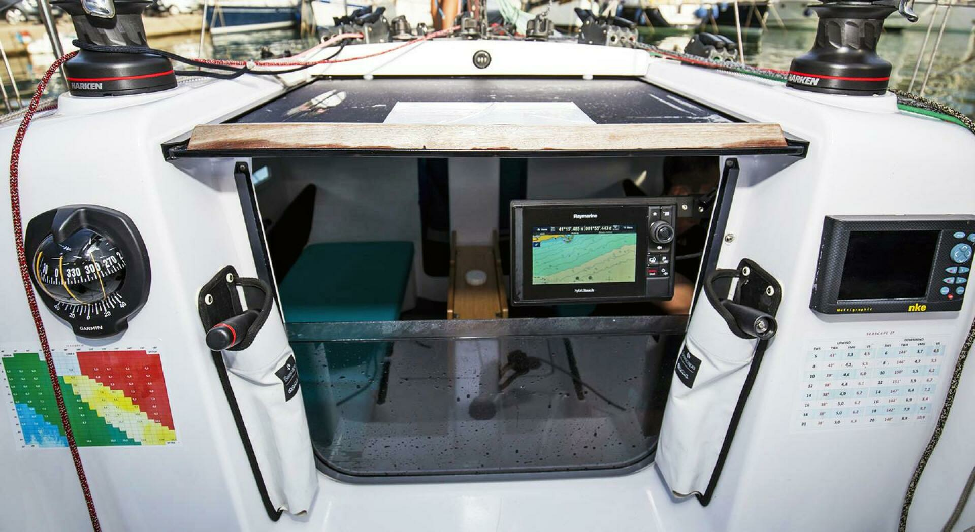 2025 Beneteau First 27 SE - Image 3