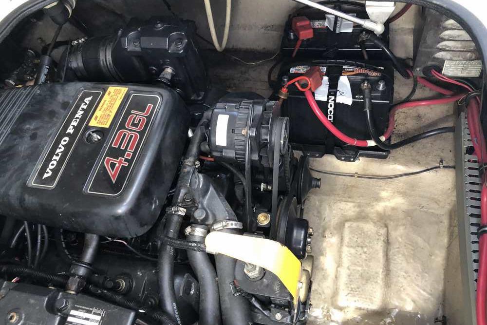Engine compartment of a 1999 Regal Commodore 2760 with Volvo Penta 4.3GL engine.