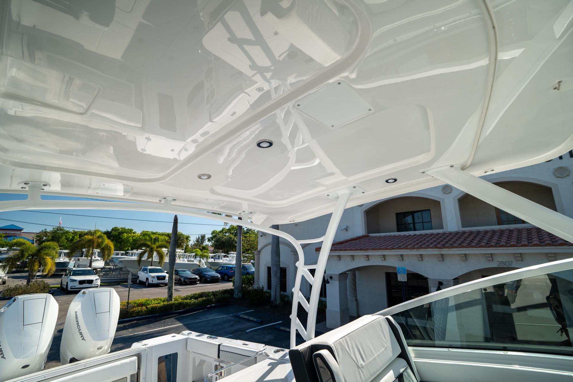 2024 Blackfin 302 DC - 58