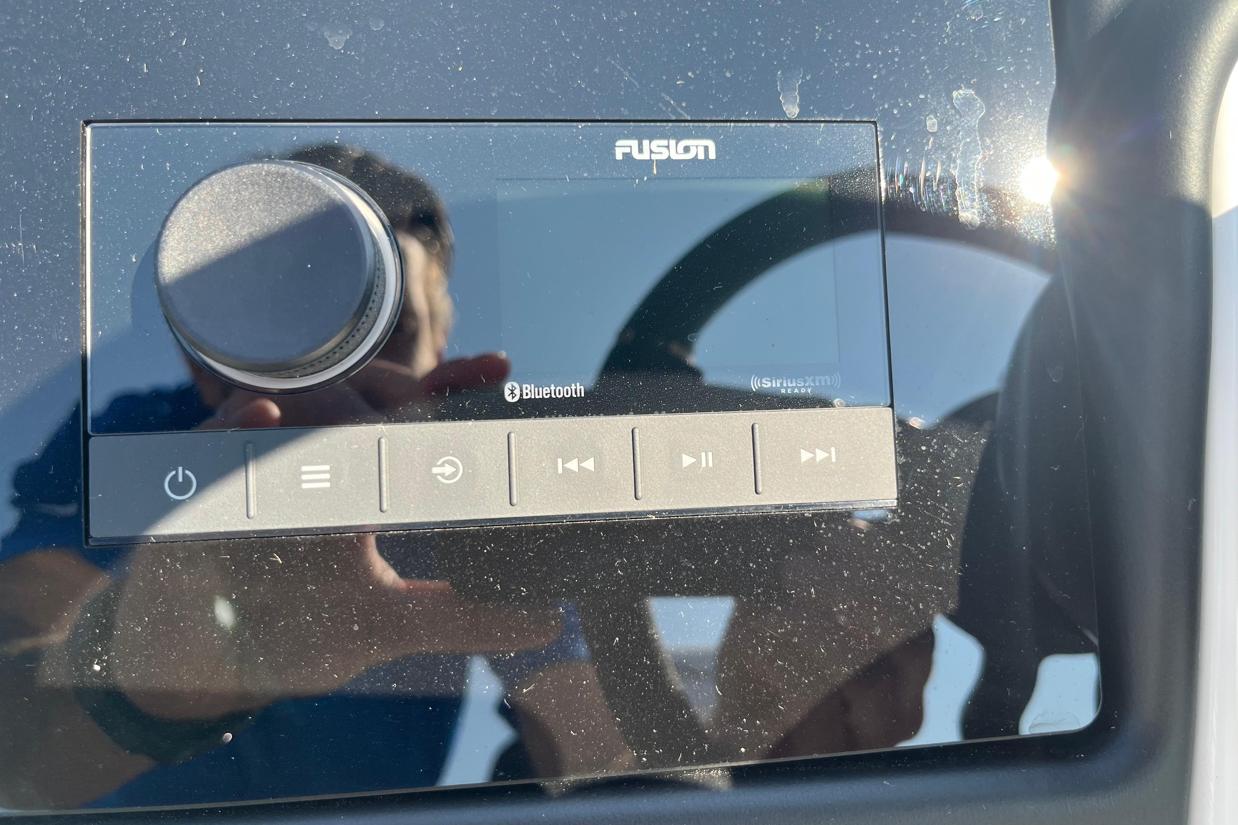 Evotti 725CS 2026 dashboard with Fusion audio system and Bluetooth connectivity.