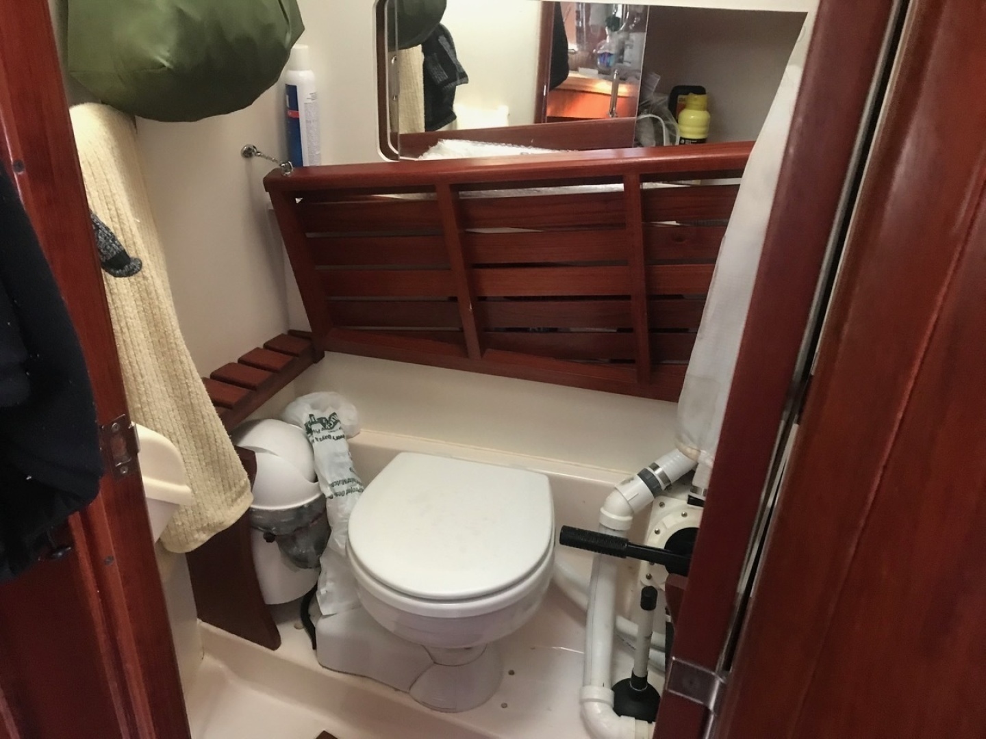 1983 Hunter 34 - Image 21