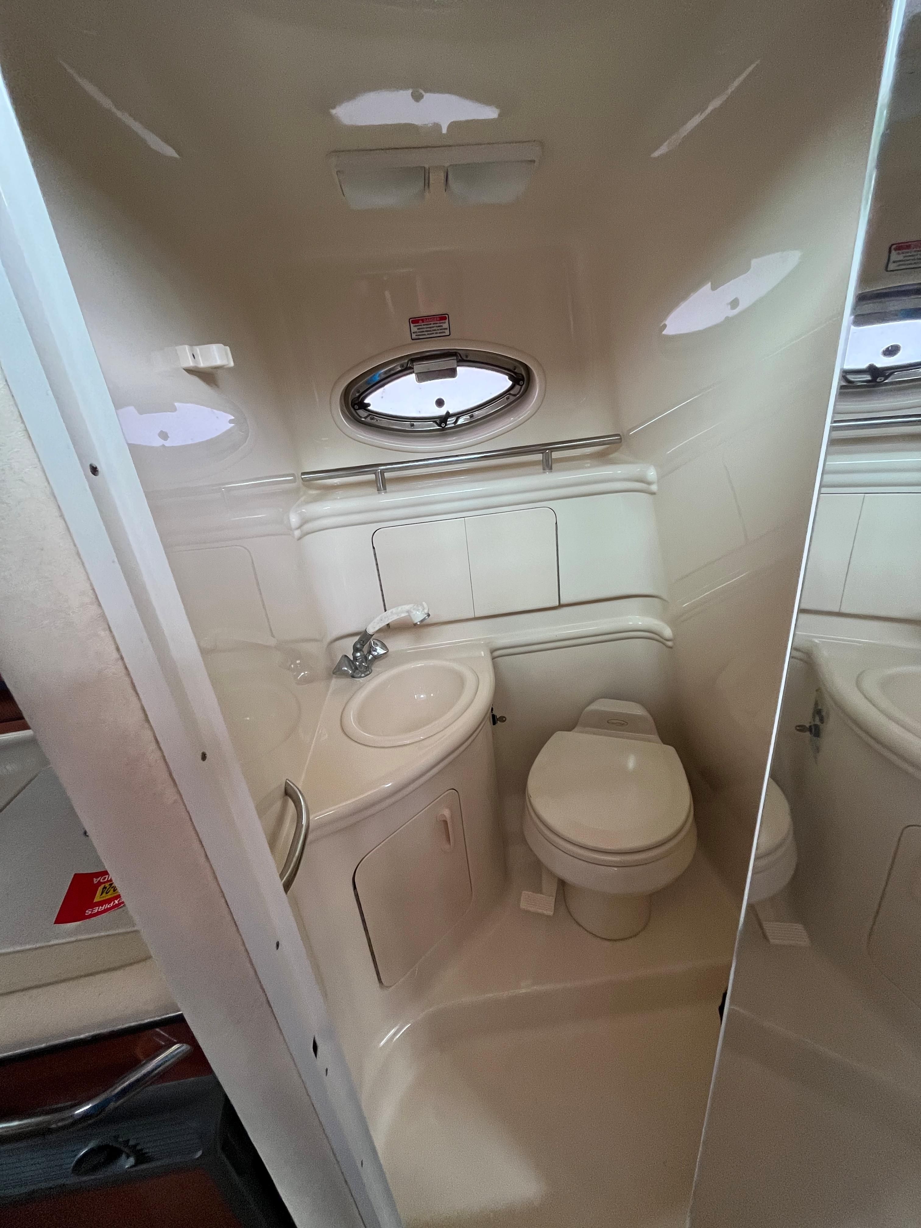 2004 Sea Ray Sundancer 280 - 18