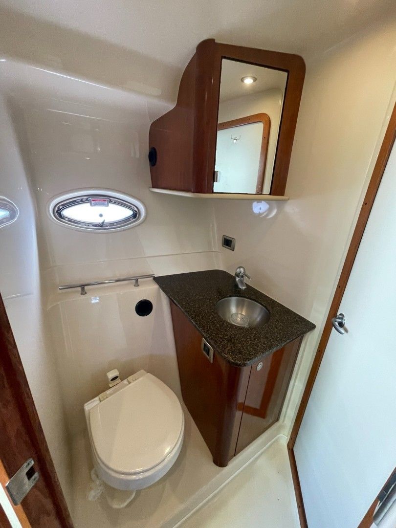 2006 Sea Ray 38 Sundancer - 10