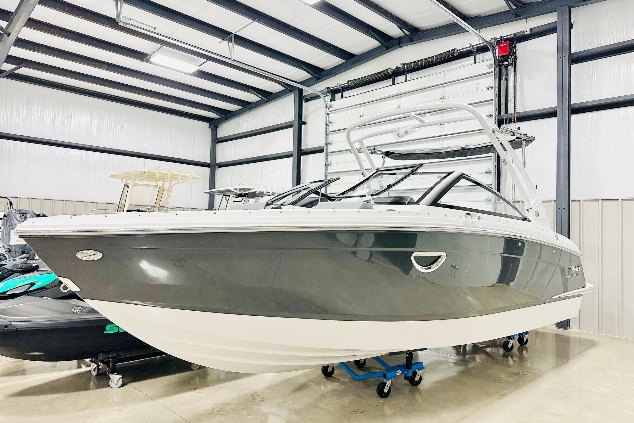 2026 Cobalt R6 Outboard