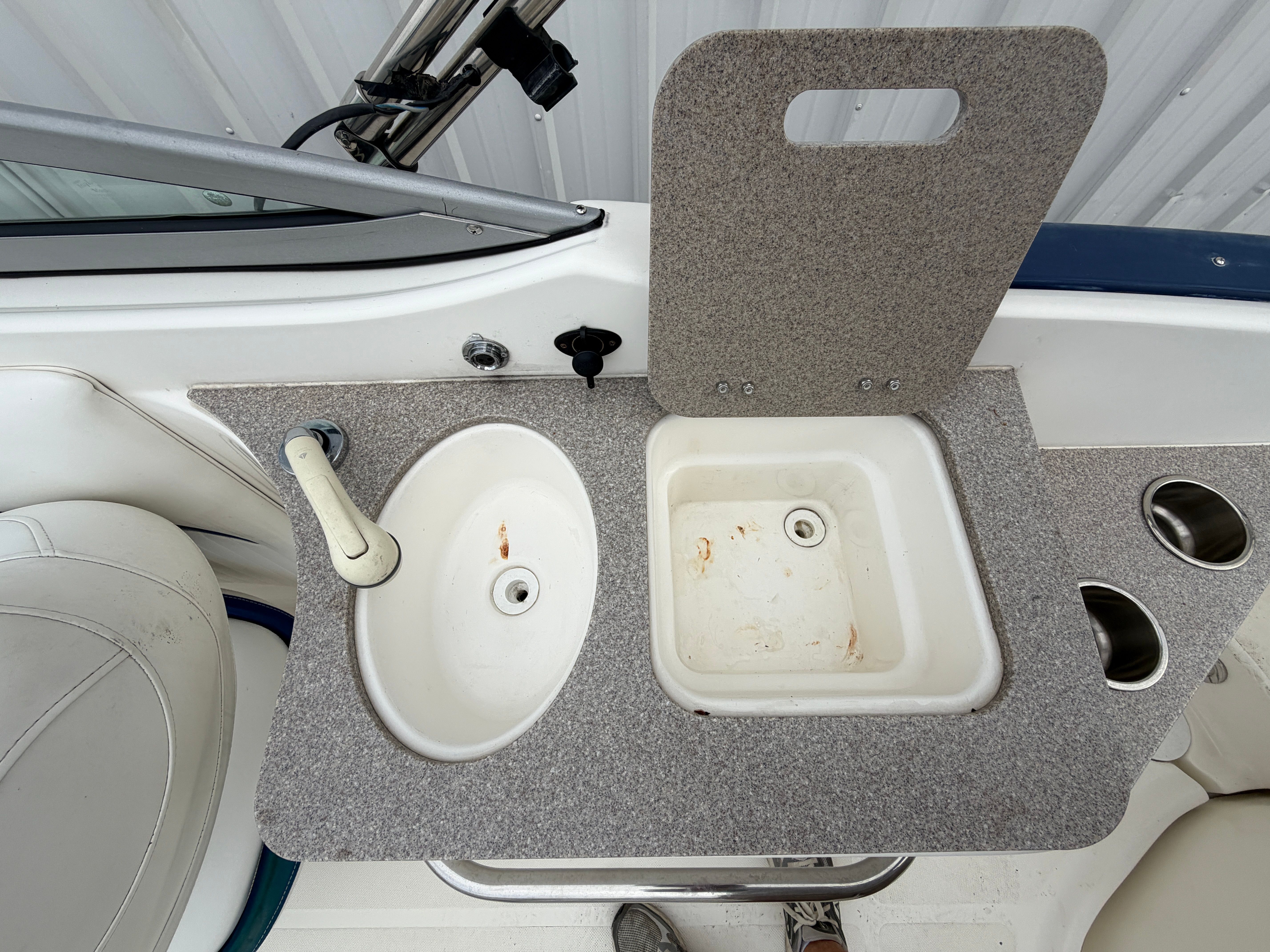 2012 HURRICANE 2600 FD - Image 10
