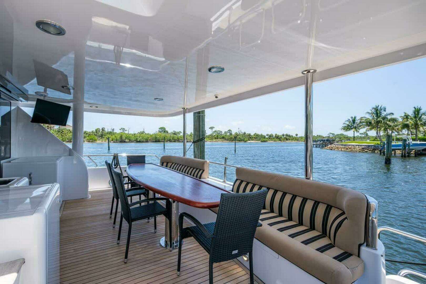 2005 Ocean Alexander 78 Pilothouse - Image 26