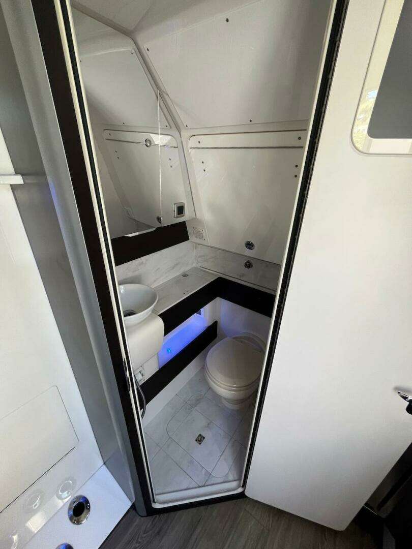 2018 Scout 380 LXF - Image 58