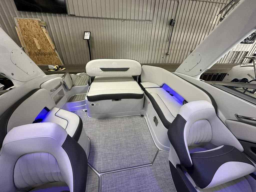2026 Crownline 260 SS - 16