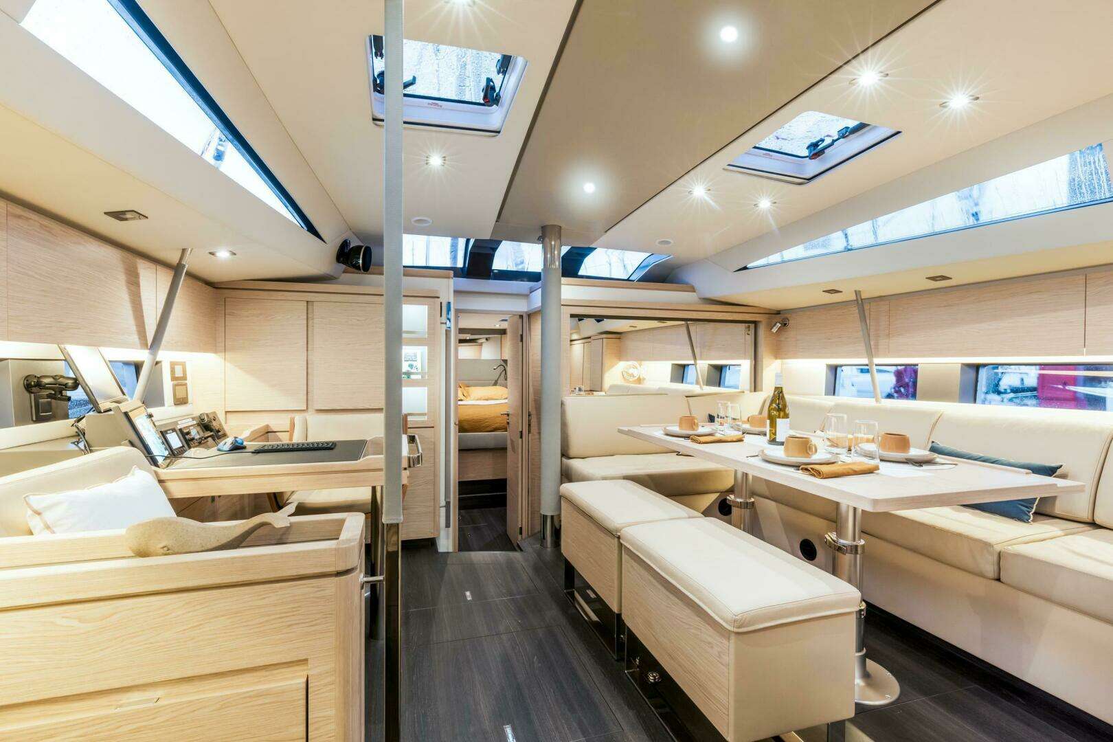2026 Allures 51.9 - Image 26