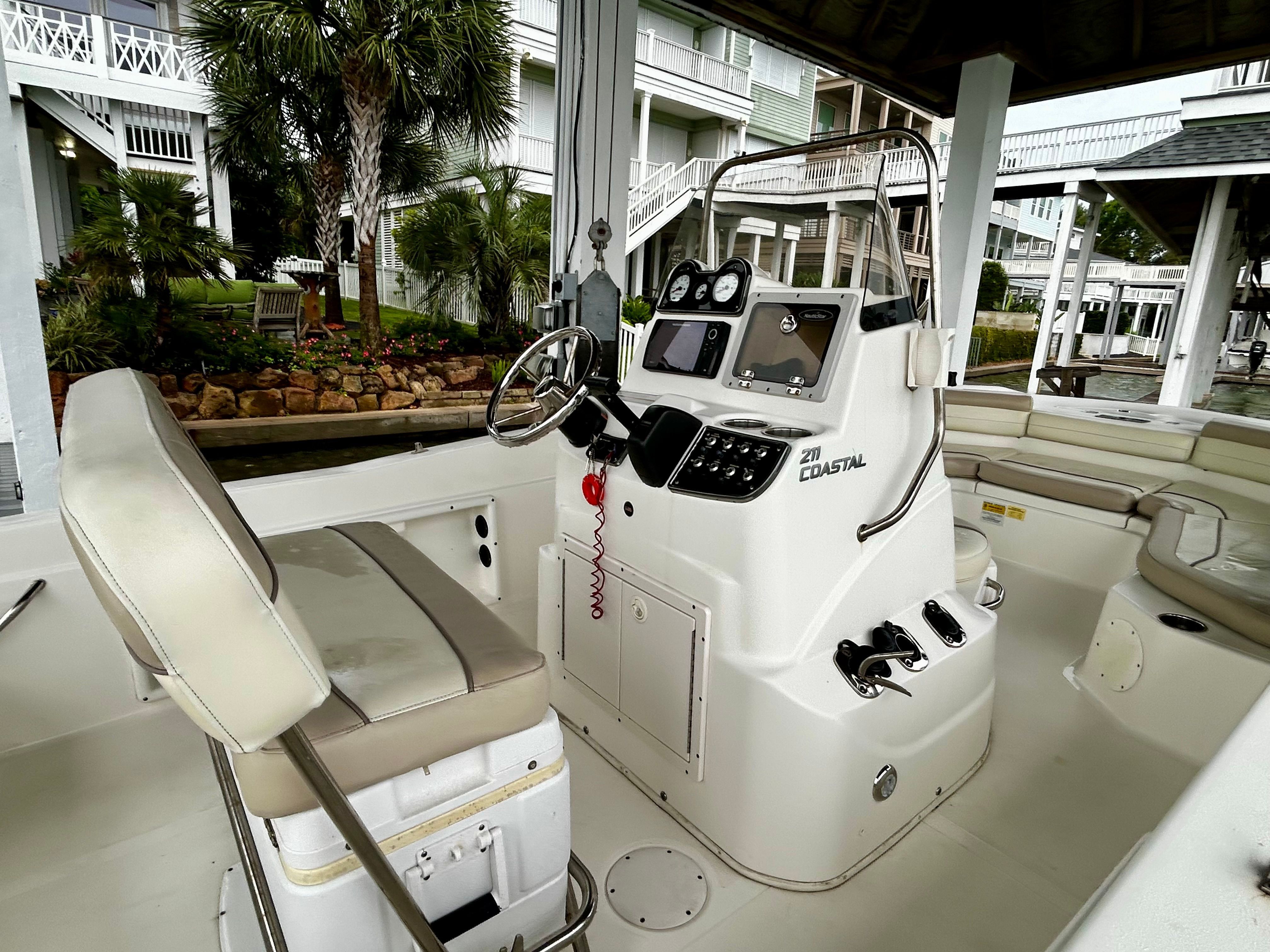 2016 NauticStar 211 Coastal - 3