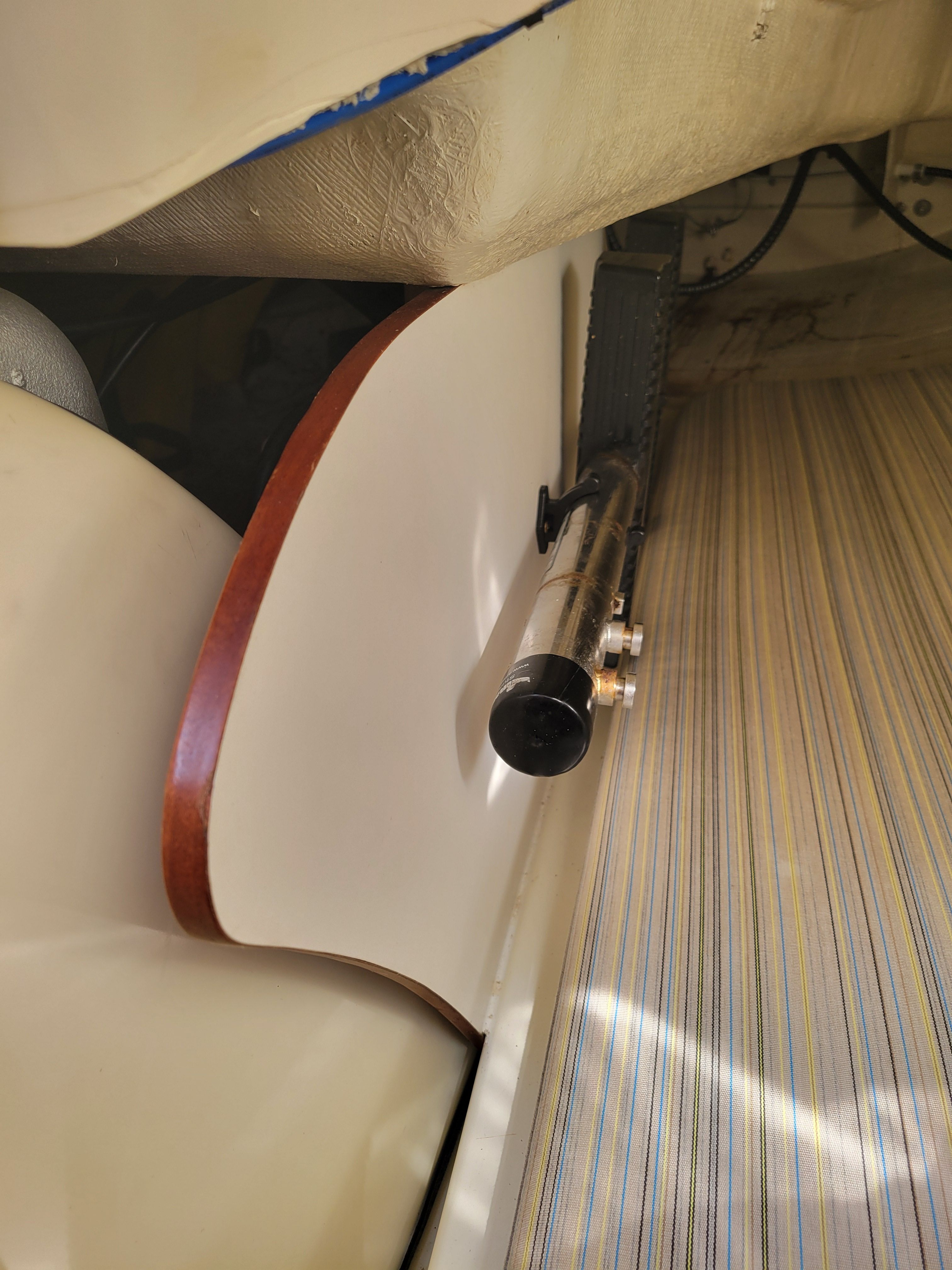 Interior of a 2018 Hake Seaward 26 RK boat.