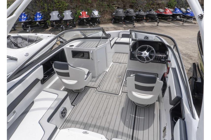 2021 Yamaha Boats 195S interior with sleek seating and modern dashboard design.