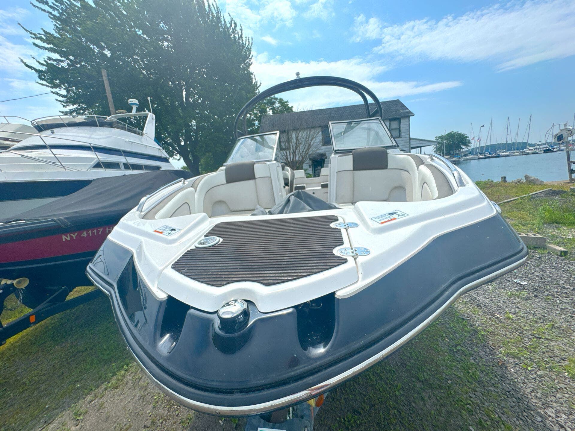 2013 Yamaha Boats 242 Limited S - 4