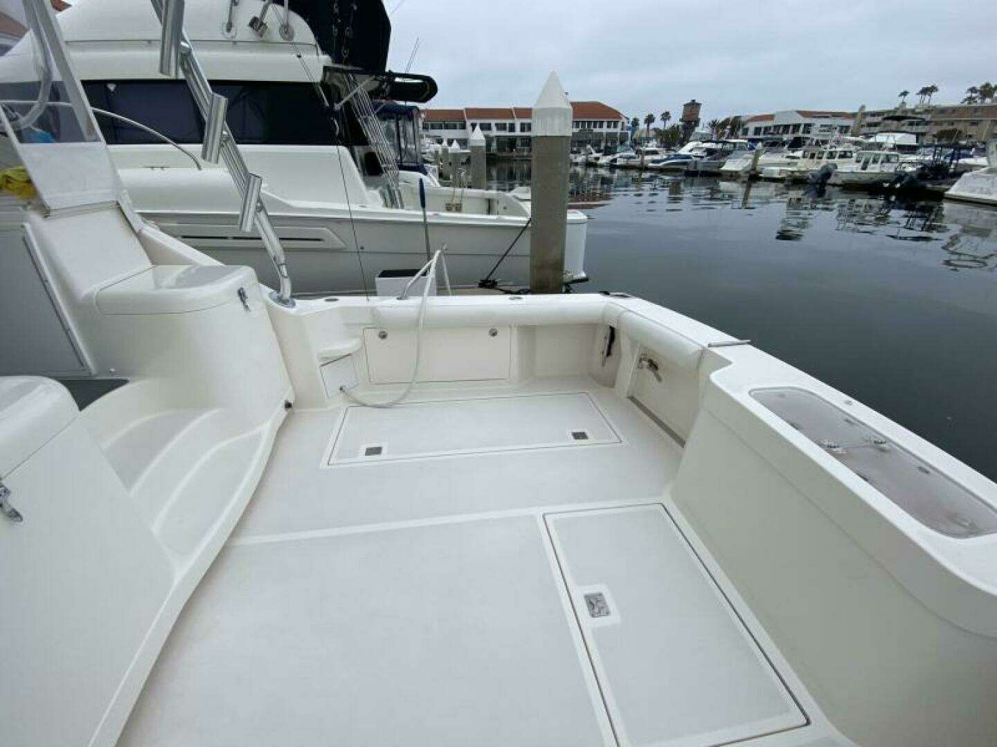 2006 Cabo 40 Express - Image 46
