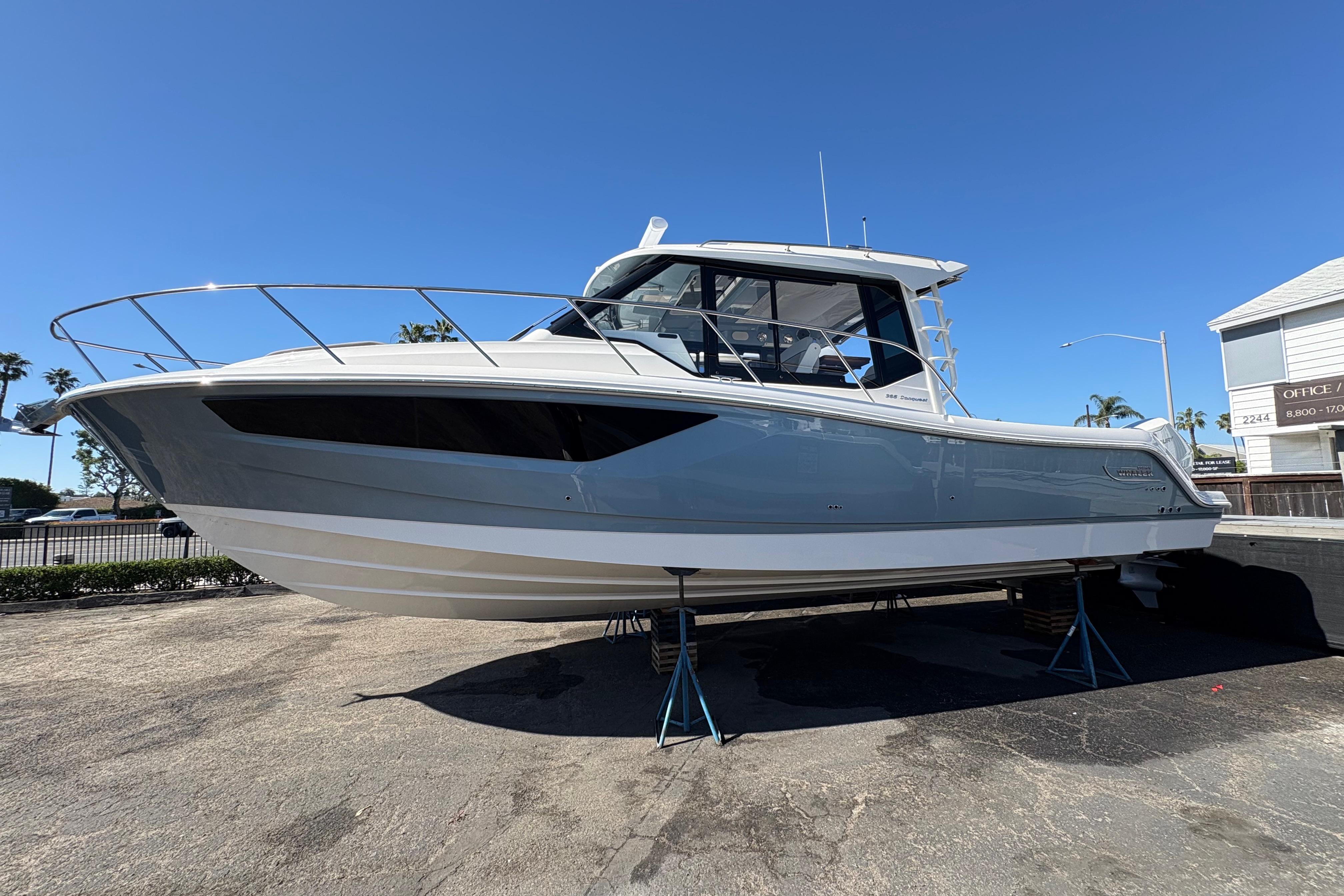 2026 Boston Whaler 365 Conquest