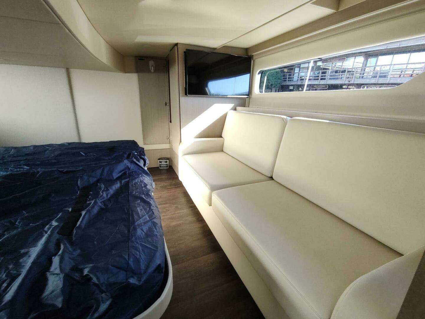 2021 Regal 42 Fly - Image 75