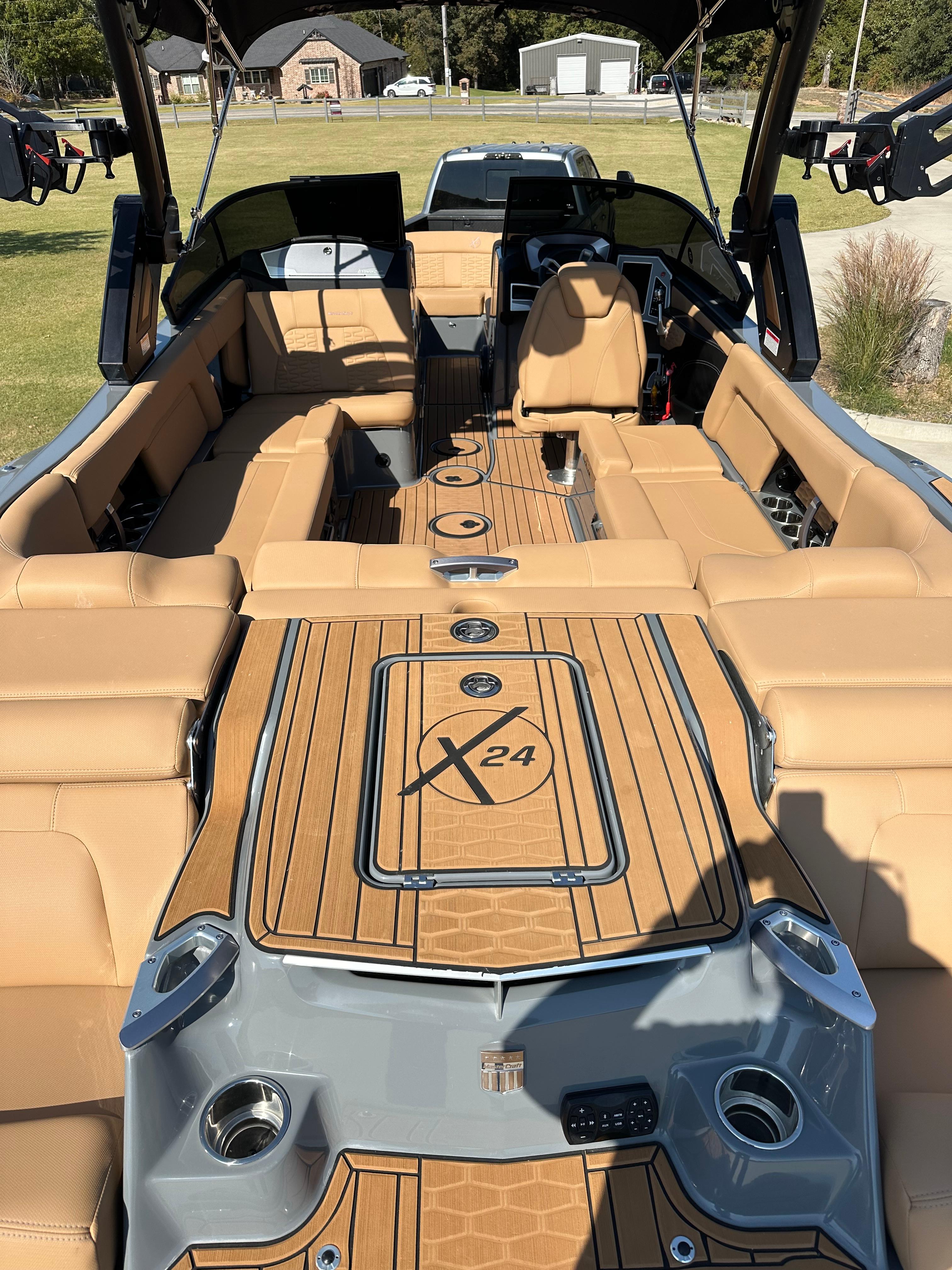 2022 MasterCraft X24 - 3