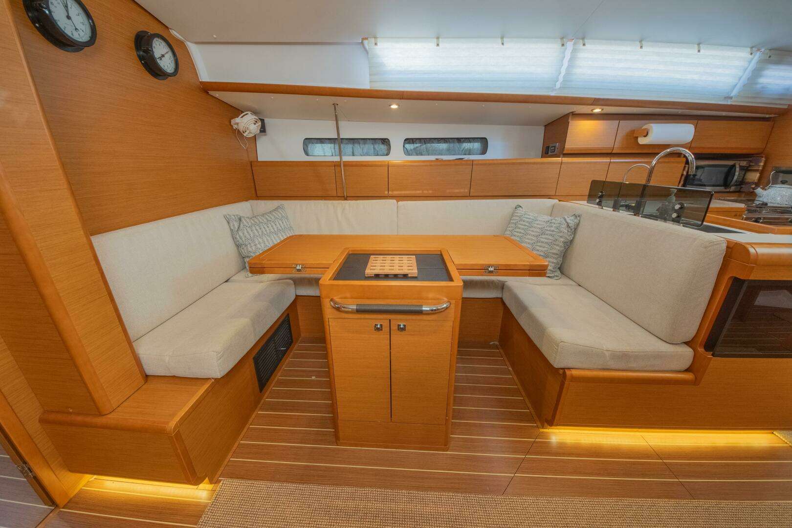 2016 Jeanneau 439 - Image 52