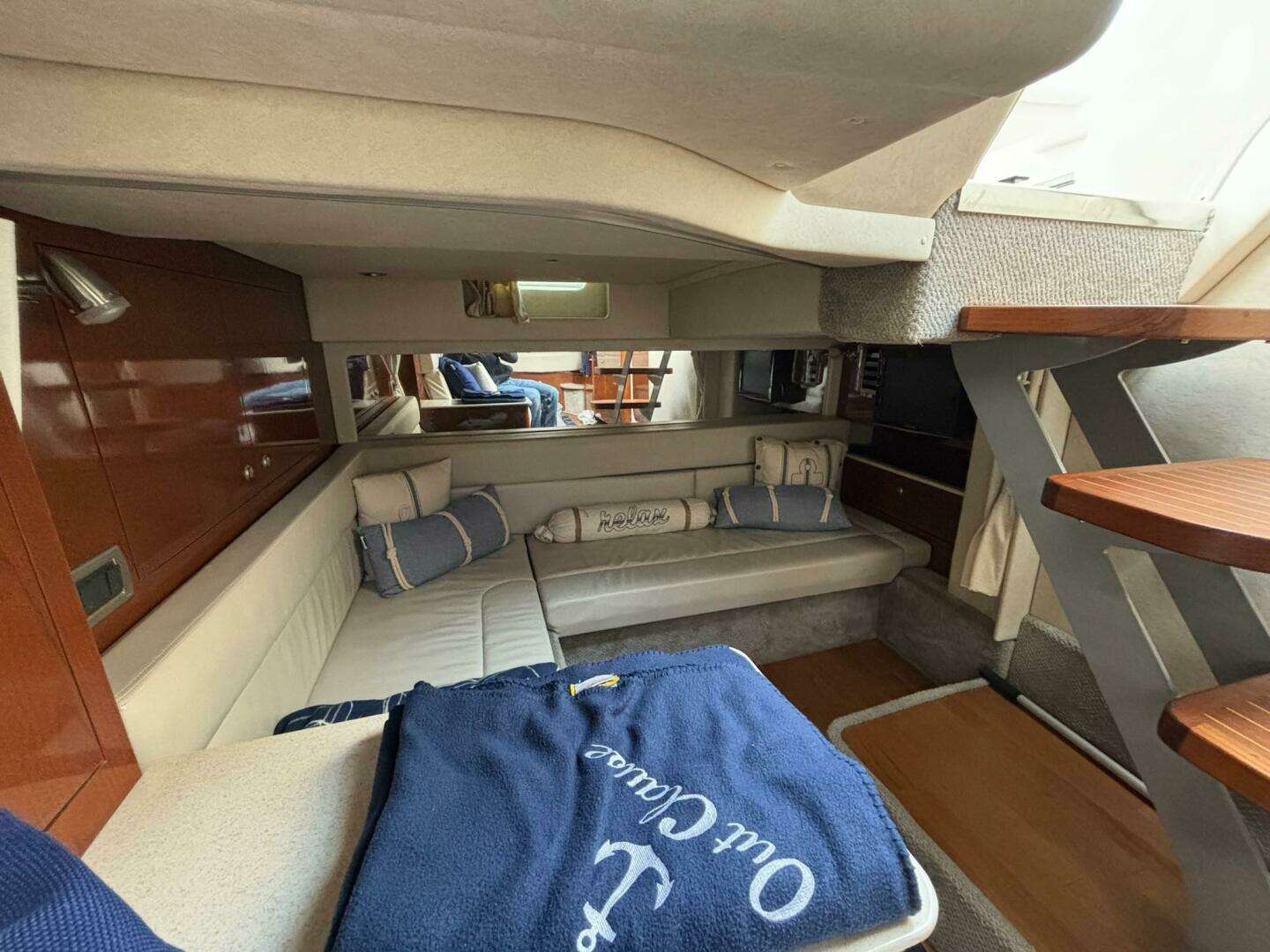 2009 Sea Ray SUNDANCER 350 - Image 35