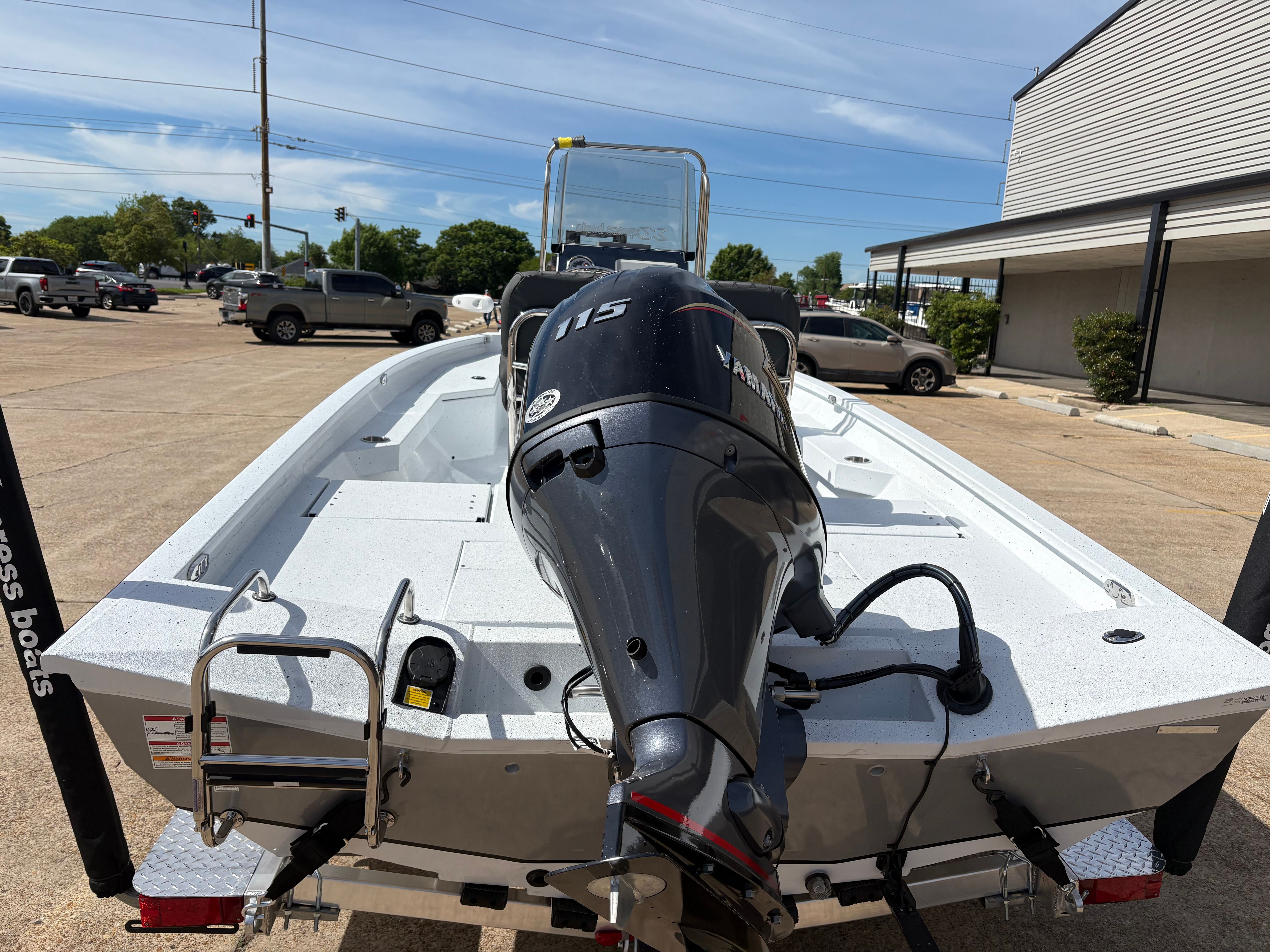 2026 Xpress H20B HYPER-LIFT BAY - 2