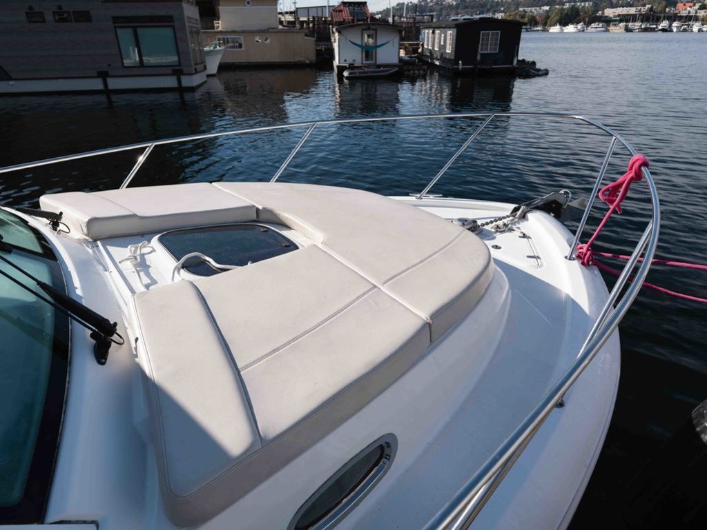 2017 Boston Whaler 315 Conquest - 23