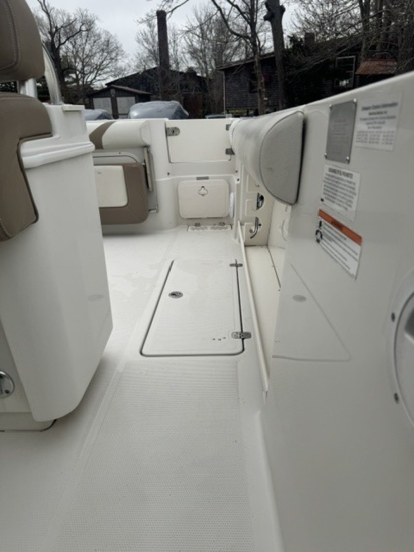 2013 Sailfish 290 CC - Image 13
