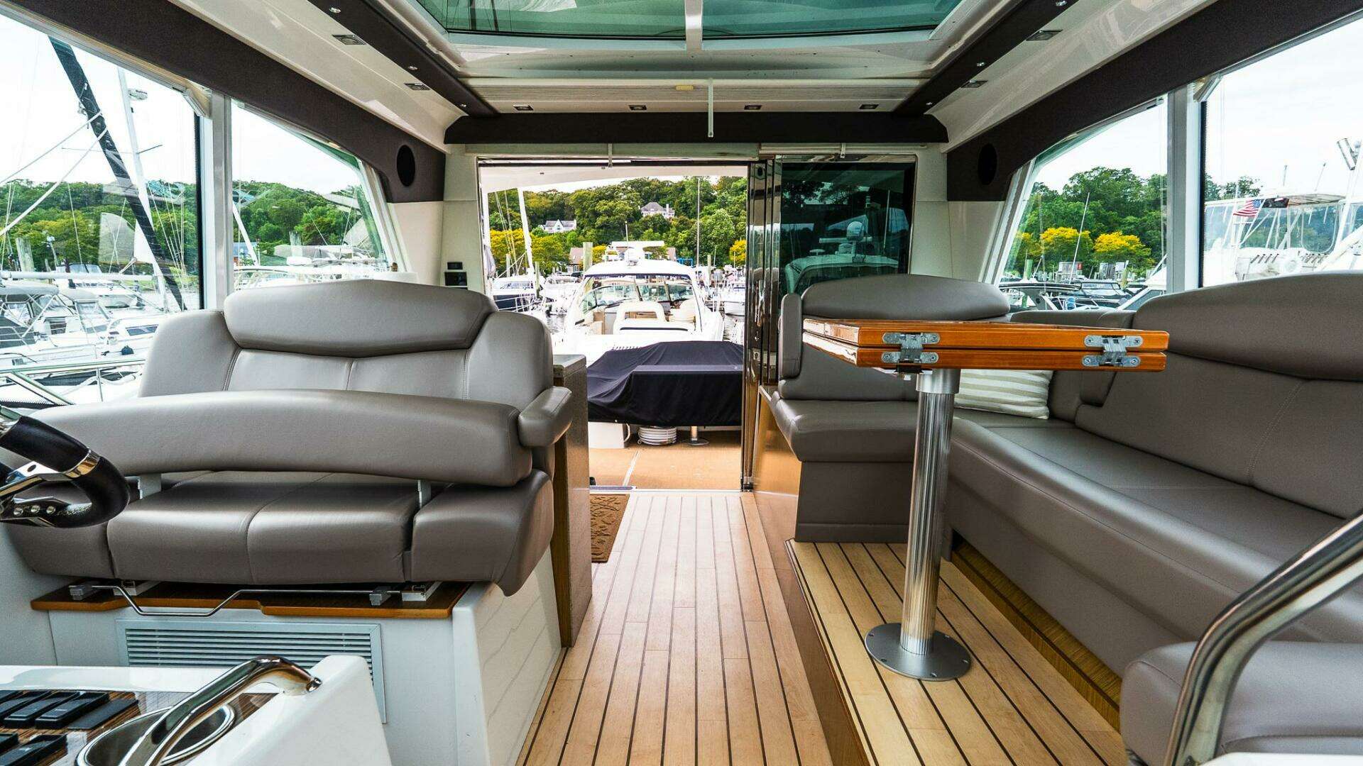 2013 Cruisers 48 Cantius - Image 26