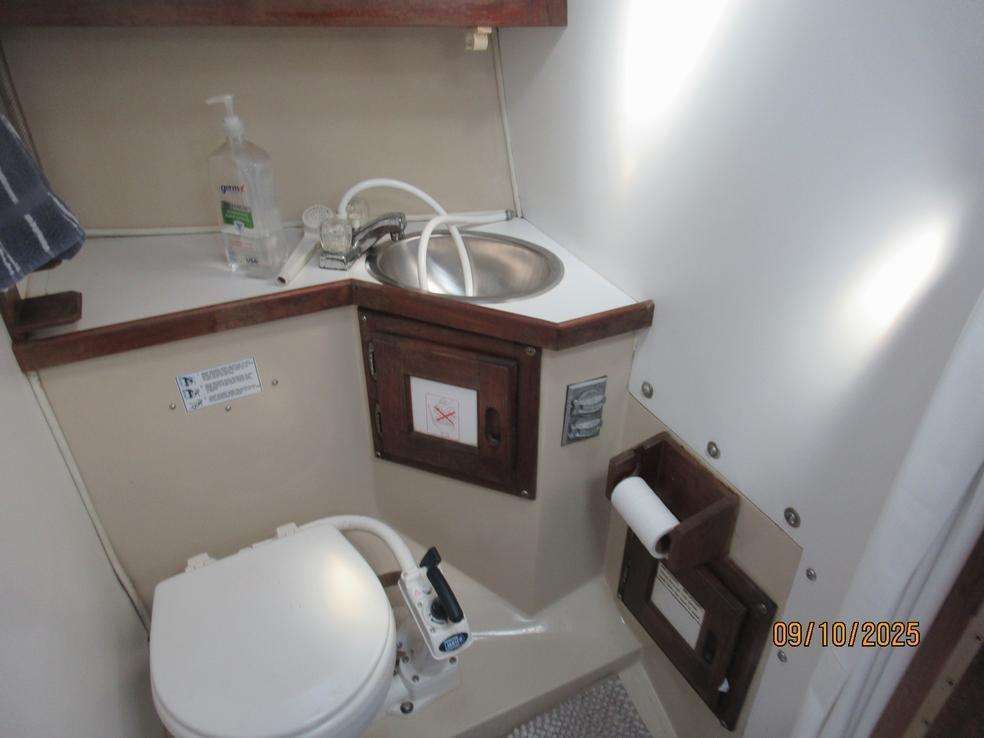 1985 Catalina 30 - 7
