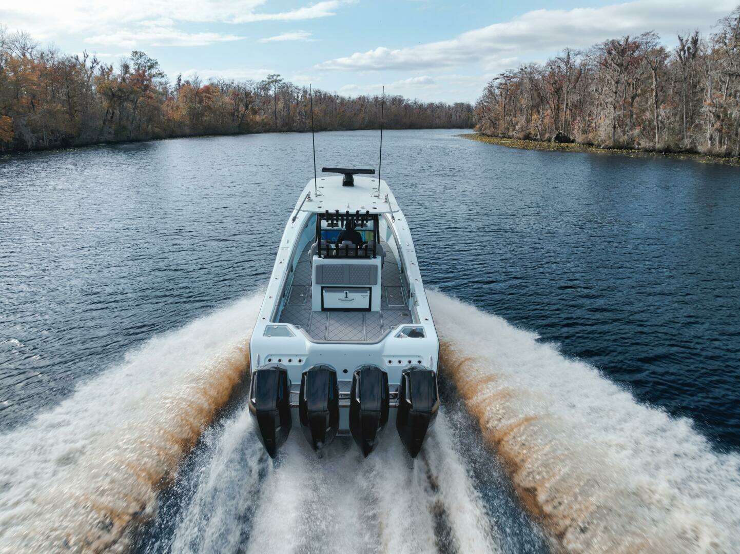 2026 Front Runner 39 Center Console - Image 5