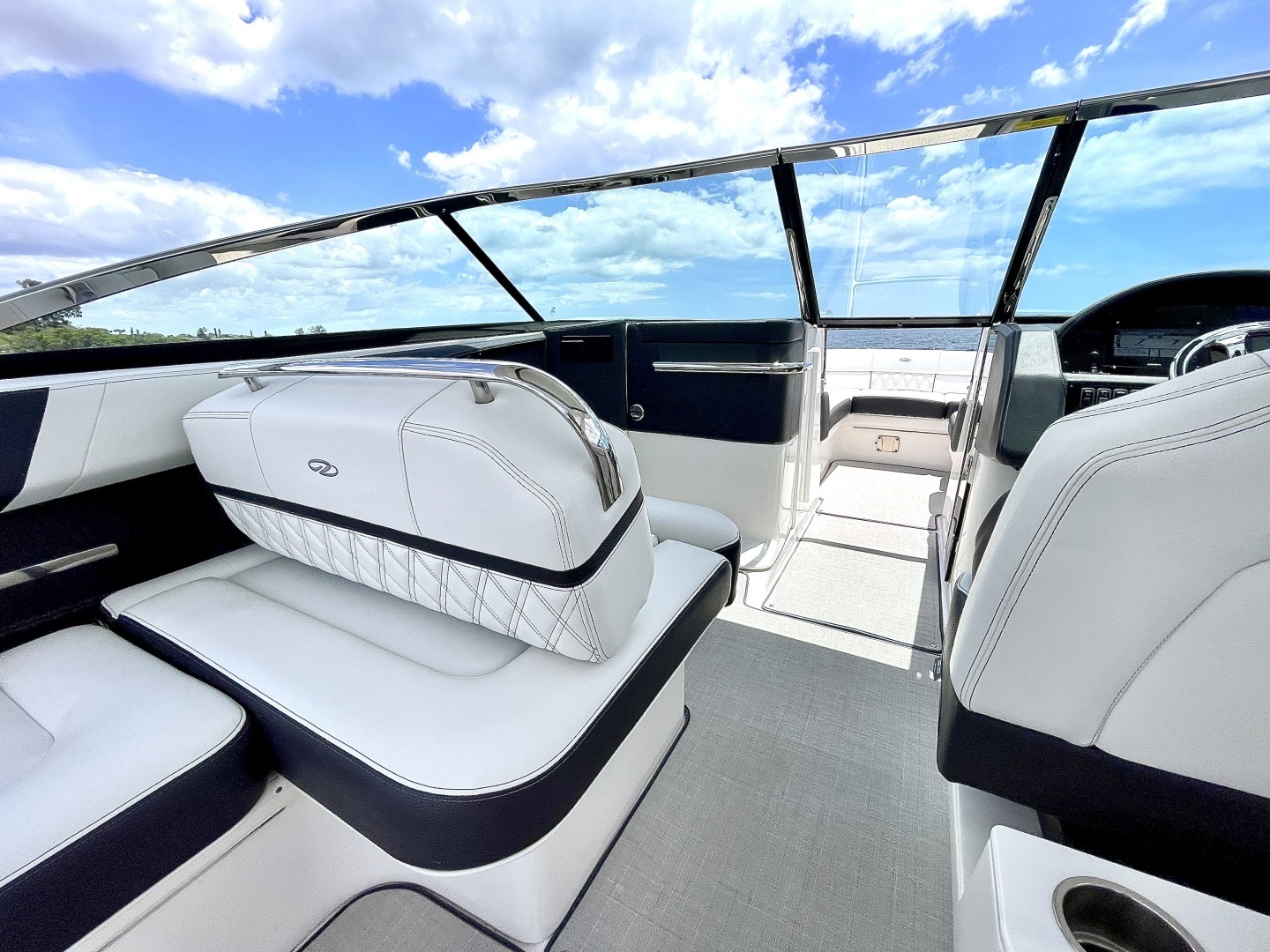2023 Regal 29 OBX - Image 17