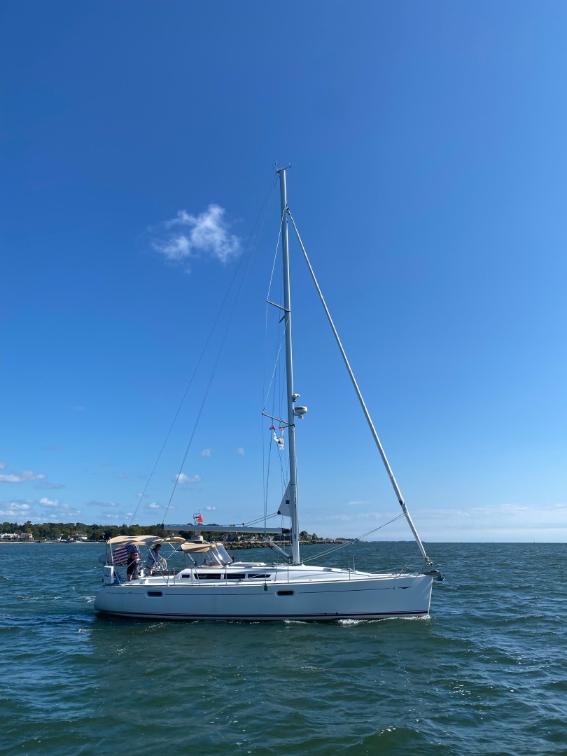 2007 Jeanneau Sun Odyssey 42i - Image 10