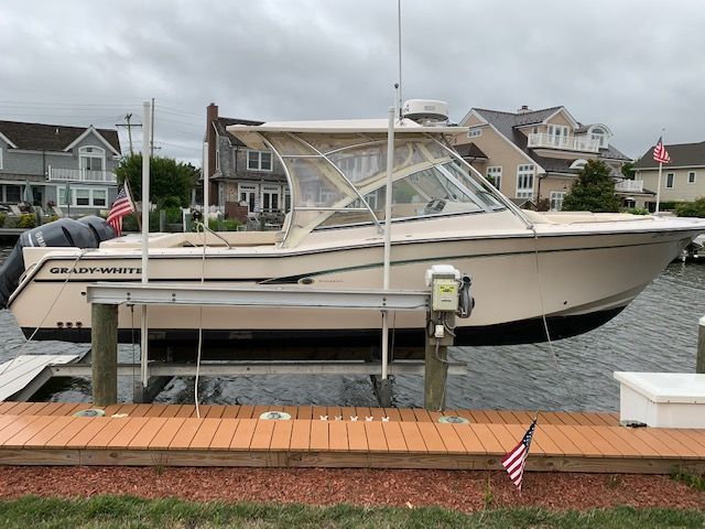 2012 Custom Freedom 307