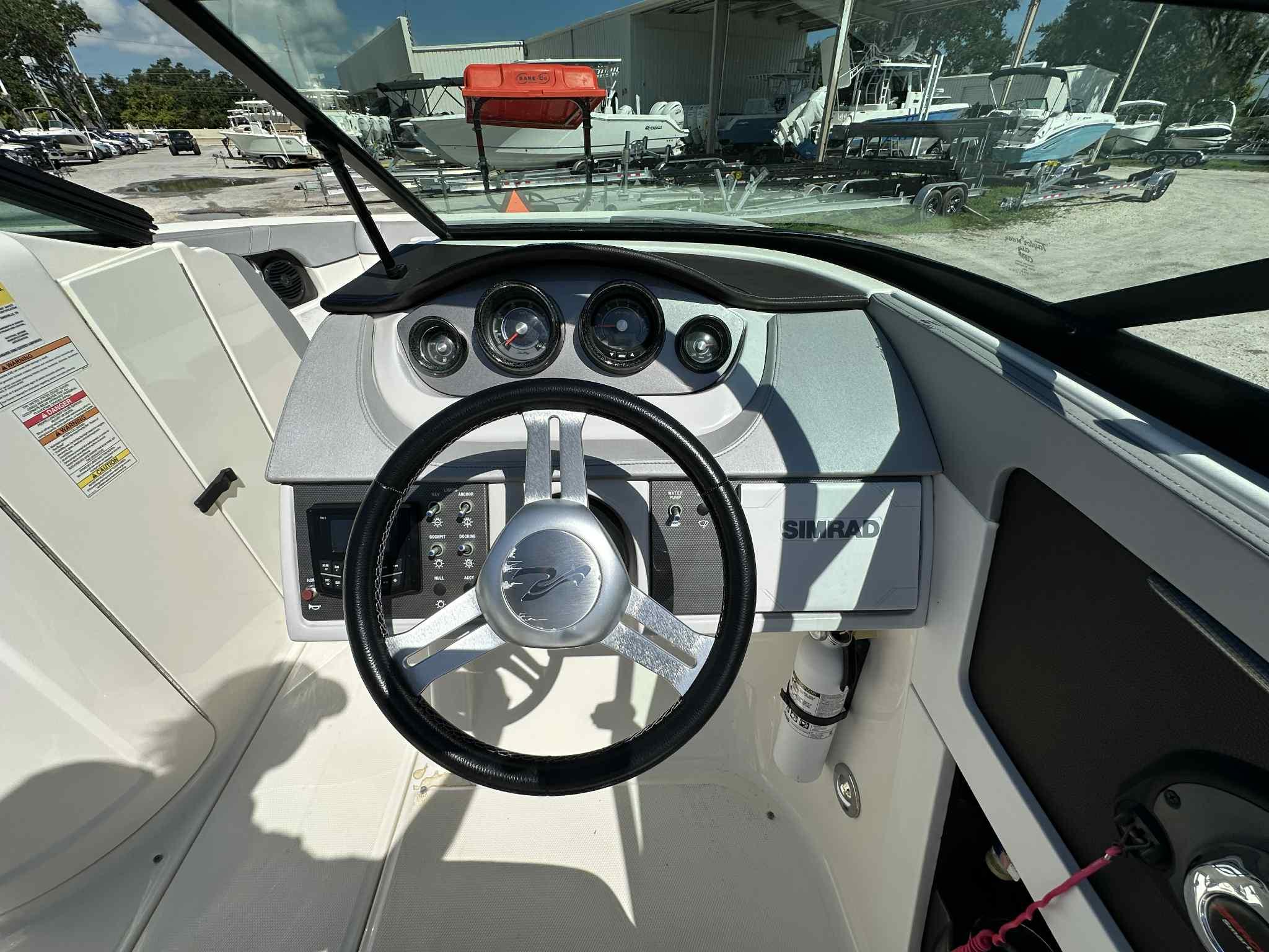 2017 SEA RAY 220 SDX - Image 7