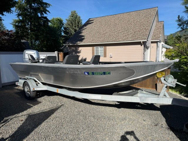 2008 Willie Boats Predator
